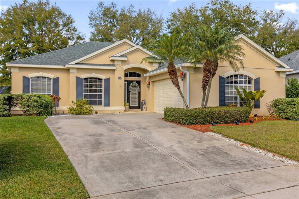 1460 Misty Glen Ln in Clermont, FL - Building Photo