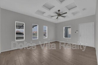 1001 W La Pointe Ave in Alton, TX - Building Photo - Building Photo