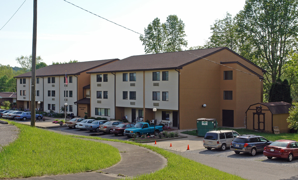 Teays Valley Manor in Scott Depot, WV - Foto de edificio