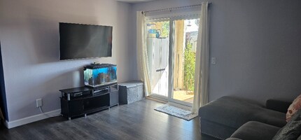 685 Dartmore Ln in Hayward, CA - Building Photo - Building Photo