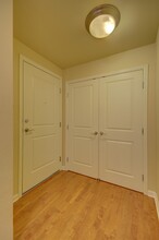 8185 E Lowry Blvd, Unit 104 in Denver, CO - Building Photo - Building Photo