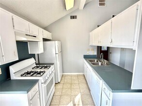 3320 Blumie St in Austin, TX - Building Photo - Building Photo