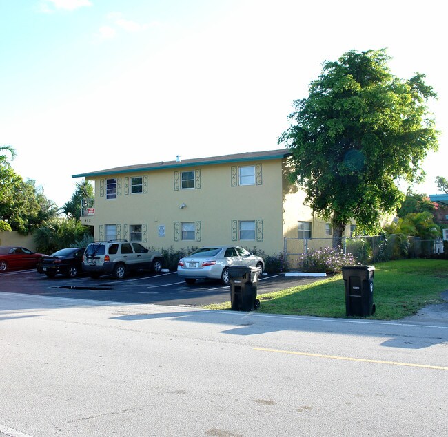 622 NE 14th Ave in Fort Lauderdale, FL - Foto de edificio - Building Photo