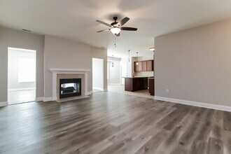 152 Colson Dr in Garner, NC - Foto de edificio - Building Photo