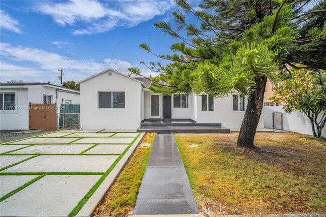 4112 SW 9th Terrace in Miami, FL - Building Photo - Building Photo