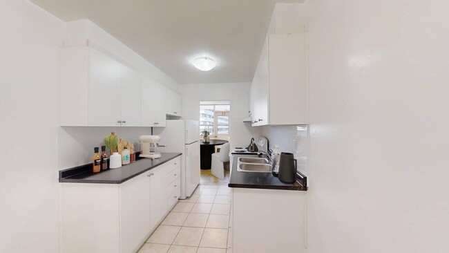 110 Inverlochy Boulevard in Markham, ON - Building Photo - Building Photo