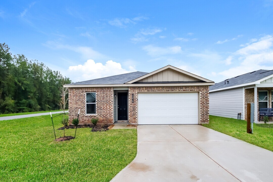 15823 Del Norte Dr in Conroe, TX - Building Photo