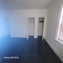 93-18 240th St in Queens, NY - Building Photo - Building Photo