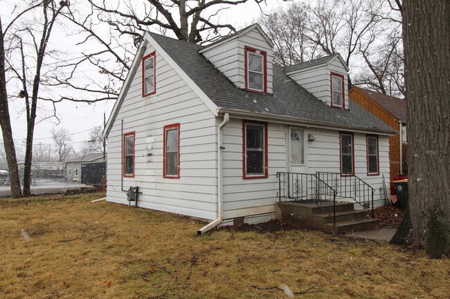 property at 25408 W Il Rte 173