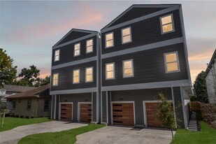 6530 Tuskegee St in Houston, TX - Building Photo