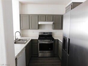 1342 Dusty Creek St in Las Vegas, NV - Building Photo - Building Photo