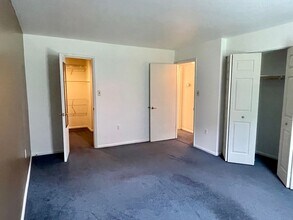 1954 Kennedy Dr in McLean, VA - Building Photo - Building Photo