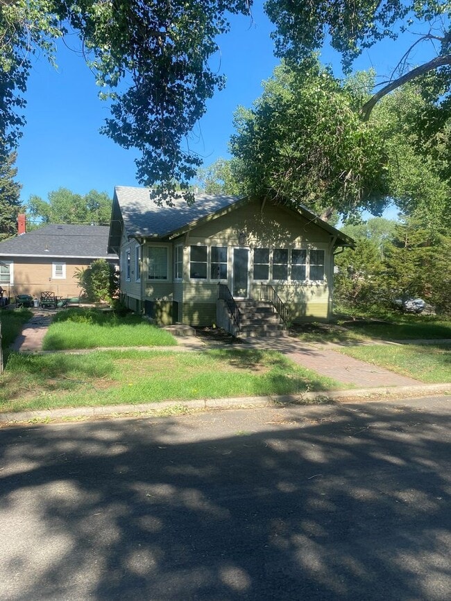 property at 600 S 14th St