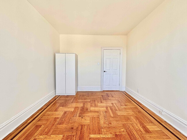 7612 Park Ave in North Bergen, NJ - Building Photo - Building Photo