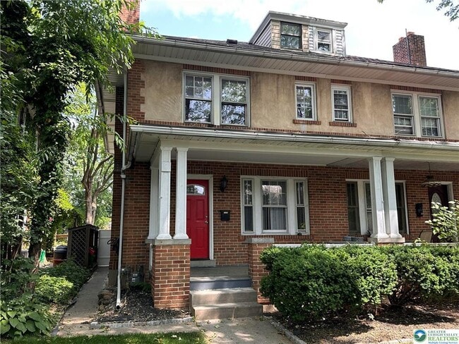 property at 2309 W Allen St