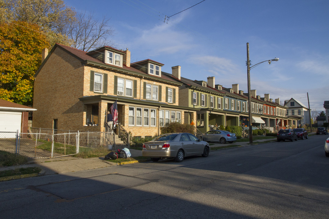 200 Laurel Ave in Pittsburgh, PA - Foto de edificio