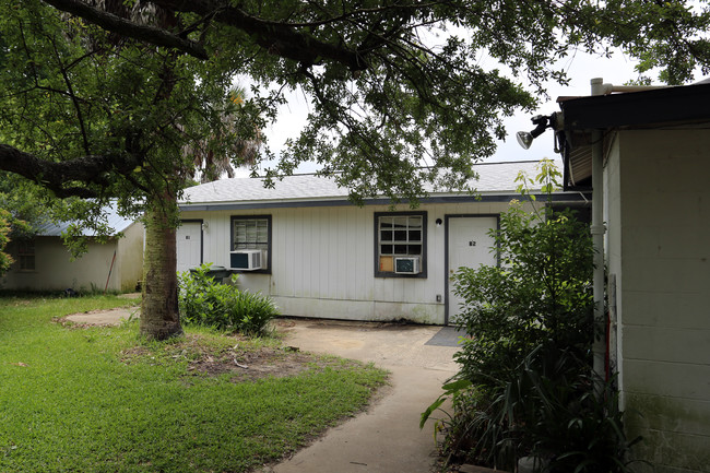 5910 N Palafox St in Pensacola, FL - Building Photo - Building Photo