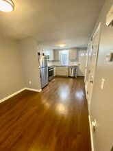 41 Dale Ave in Johnston, RI - Building Photo - Building Photo