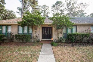 12103 Silver Creek Dr in Houston, TX - Building Photo
