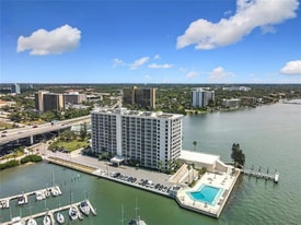100 Pierce St, Unit 108 in Clearwater, FL - Building Photo