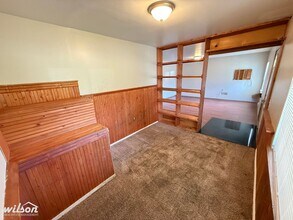 1007 W Fremont Ave in Selah, WA - Building Photo - Building Photo