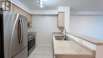 1701-1726 OLIVE Ave in Toronto, ON - Building Photo - Building Photo