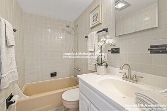 110 Lanark Rd, Unit 12 in Boston, MA - Building Photo - Building Photo