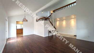 2806 Atadero Ct in Carlsbad, CA - Foto de edificio - Building Photo
