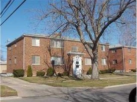 2753-2763 Sheridan Dr Apartments