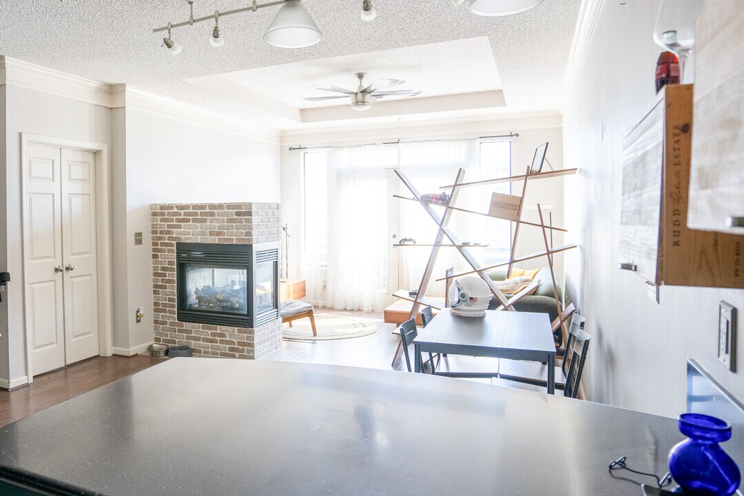 401 16th St NW, Unit 1463 in Atlanta, GA - Building Photo