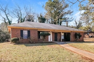 318 Freeport Dr in Lawrenceville, GA - Building Photo - Building Photo