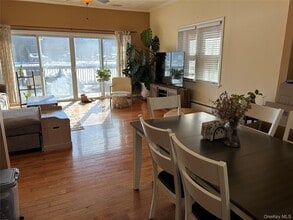 666 Jersey Ave in Greenwood Lake, NY - Building Photo - Building Photo