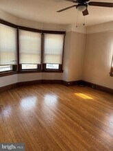 24 N Church St, Unit 3 in Waynesboro, PA - Foto de edificio - Building Photo