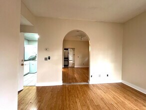 500 Parkway Dr NE in Atlanta, GA - Building Photo - Building Photo