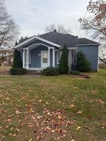 150 Spencer St in Manchester, CT - Building Photo