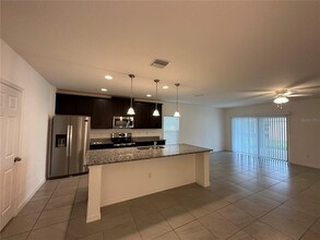 548 Darshire Ave in Eustis, FL - Building Photo - Building Photo