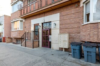 773 Bedford Ave in Brooklyn, NY - Building Photo - Building Photo