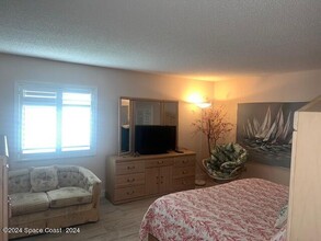 1101 S Atlantic Ave in Cocoa Beach, FL - Building Photo - Building Photo