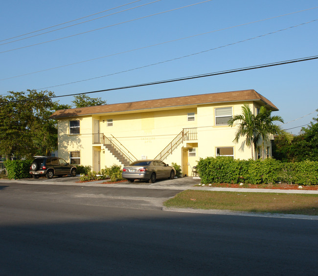 1275 SW 36th Ave in Fort Lauderdale, FL - Building Photo - Building Photo