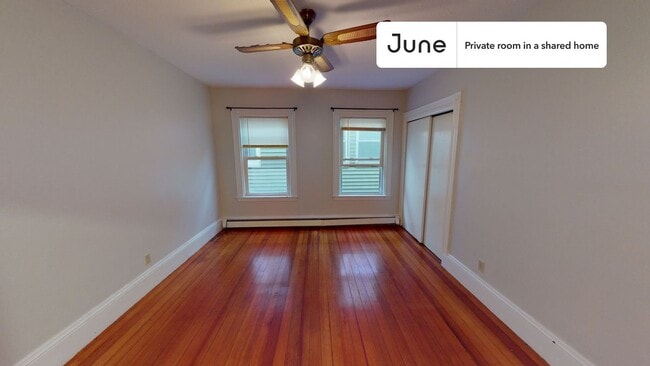 Private bedroom in 3 bed/1 bath Home in Boston, MA - Building Photo - Building Photo