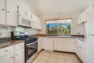 10422 Firethorn Ln in Austin, TX - Building Photo - Building Photo