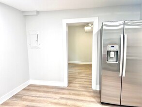 405 Elliott Ave in Charlottesville, VA - Foto de edificio - Building Photo