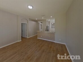 10337 Avelar Ridge Dr in Riverview, FL - Foto de edificio - Building Photo