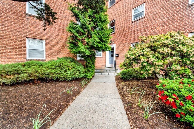 330 Broadway in Tarrytown, NY - Building Photo - Building Photo