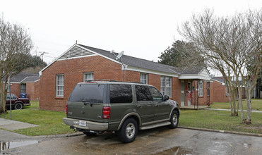 E SIMCOE STREET in Lafayette, LA - Building Photo - Building Photo