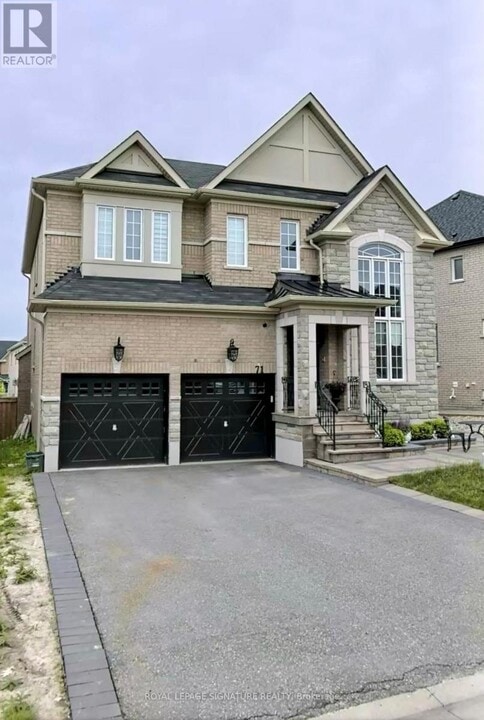 71 Slack St in Bradford West Gwillimbury, ON - Building Photo