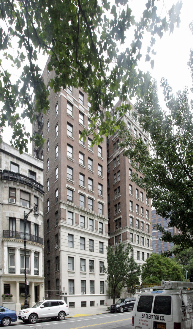 Stanley Court Apartments in New York, NY - Building Photo - Building Photo