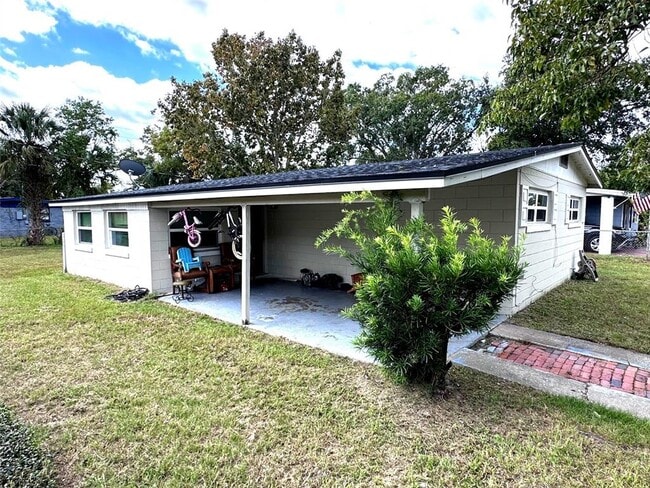107 Academy Ave in Sanford, FL - Building Photo - Building Photo