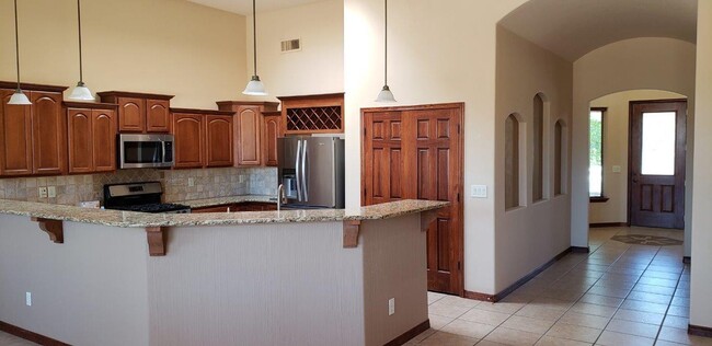 1910 San Fernando Dr in Las Cruces, NM - Building Photo - Building Photo