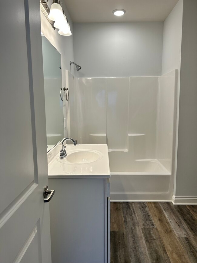 530 Regency Cir, Unit Lake Reba in Richmond, KY - Building Photo - Building Photo